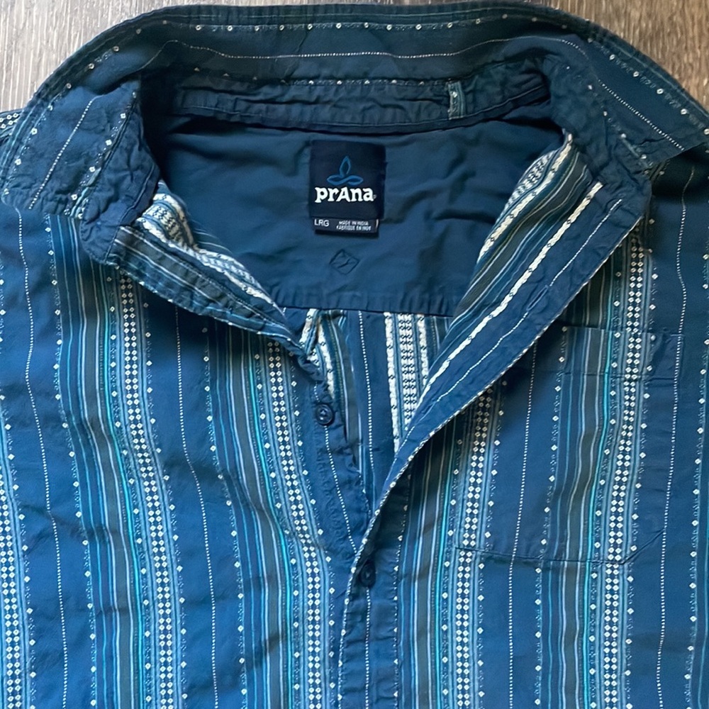 PRANA Shirt - Picture 4 of 7